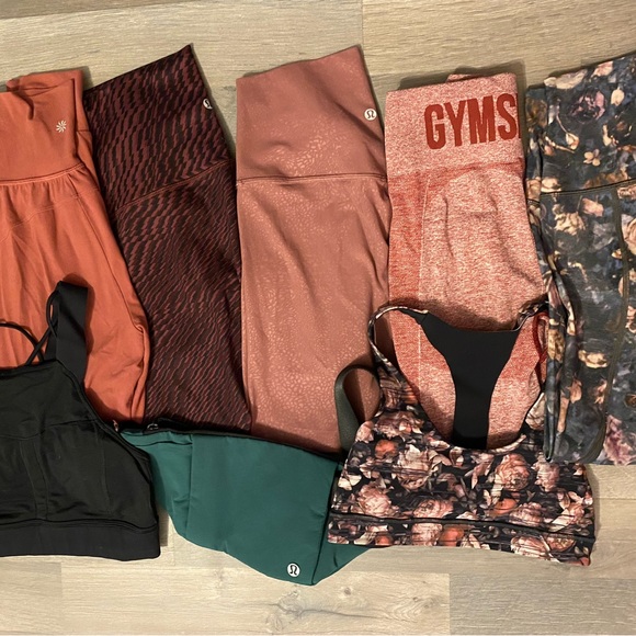 Lululemon bundle - Picture 2 of 6